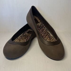 Crocs Womens 8 Shoe Mammoth Leopard Brown Ballet Flat Comfortable Slip on Round‎